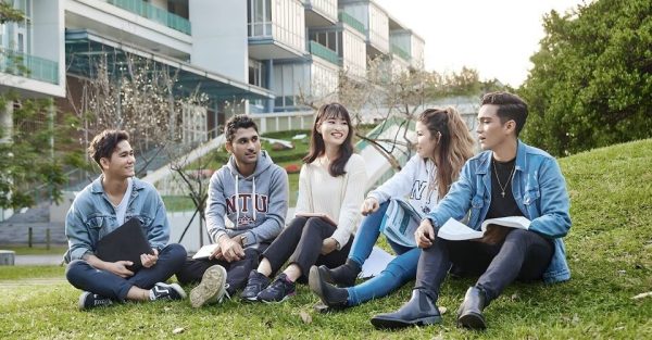 Các nước du học miễn phí: Mức học bổng hỗ trợ bao nhiêu?